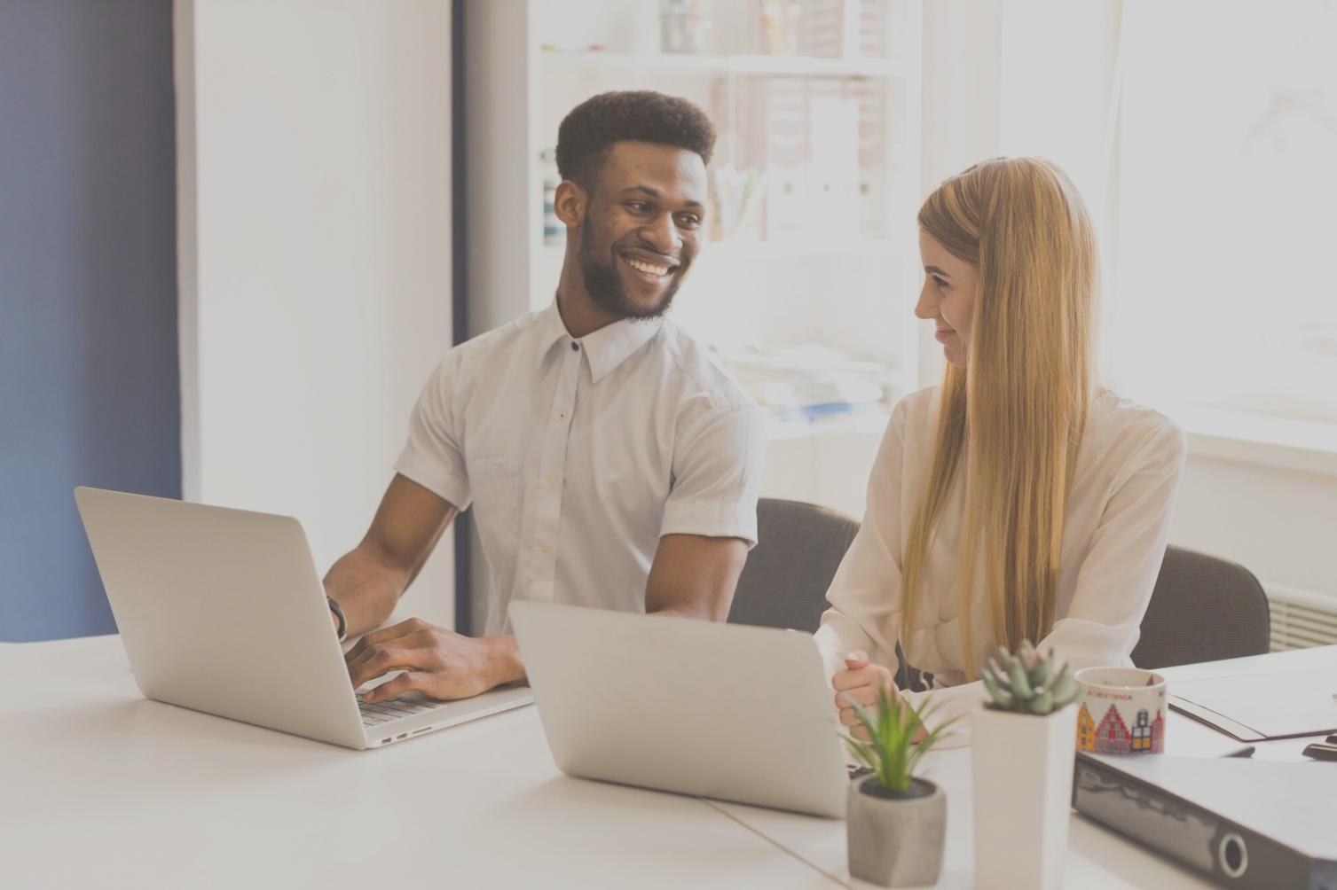 Environnement d'apprentissage collaboratif pour l'analyse financière